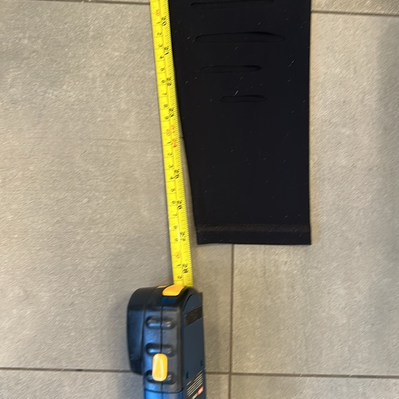 Alo Extreme Ripped High Waisted Warrior Leggings - Picture 9 of 10